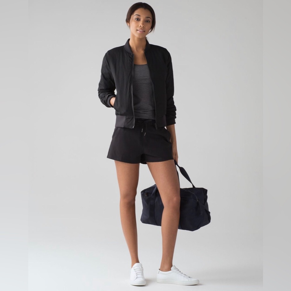 Lululemon On The Fly Shorts in Black